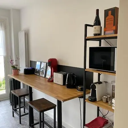 Superbe 2 Pieces Avec Piscine Antibes