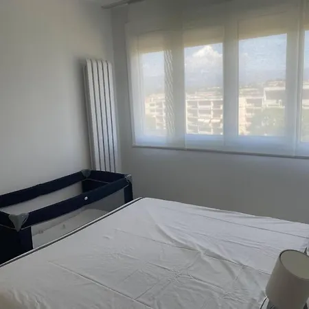 Superbe 2 Pieces Avec Piscine Appartement