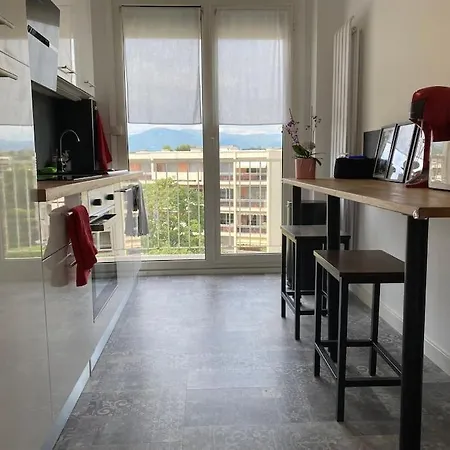 Superbe 2 Pieces Avec Piscine Appartement